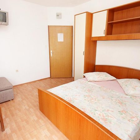 Apartments By The Sea Drvenik Donja Vala, Makarska - 6701 Habitación foto
