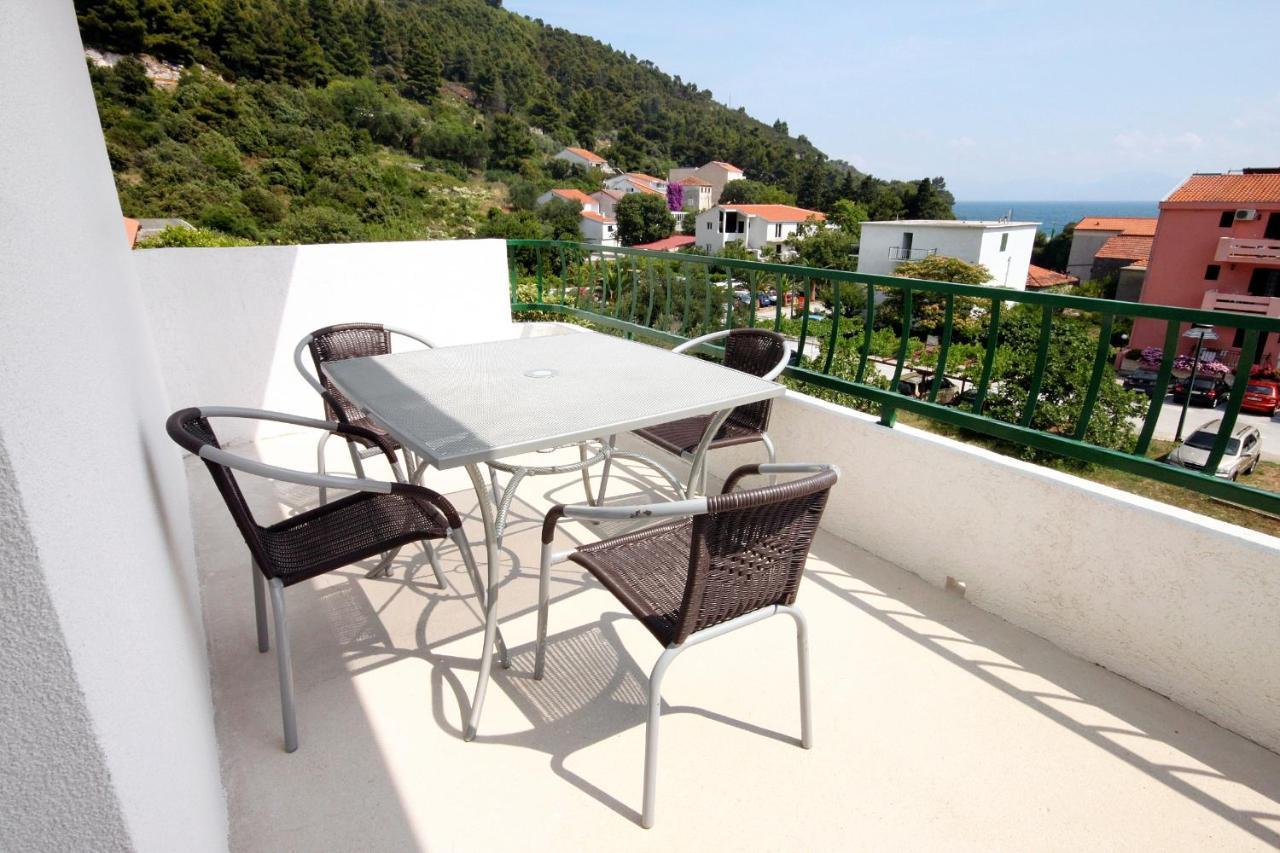 Apartments By The Sea Drvenik Donja Vala, Makarska - 6701 Exterior foto