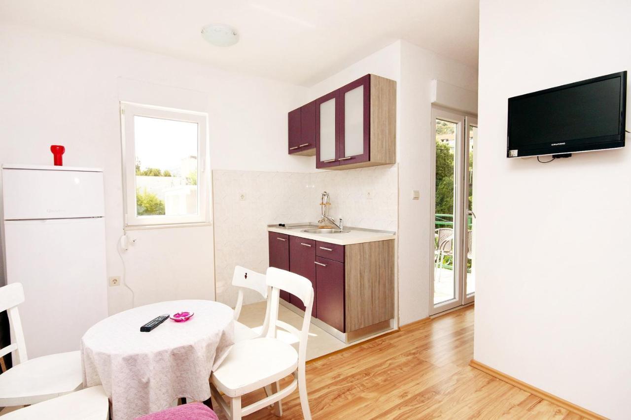 Apartments By The Sea Drvenik Donja Vala, Makarska - 6701 Exterior foto