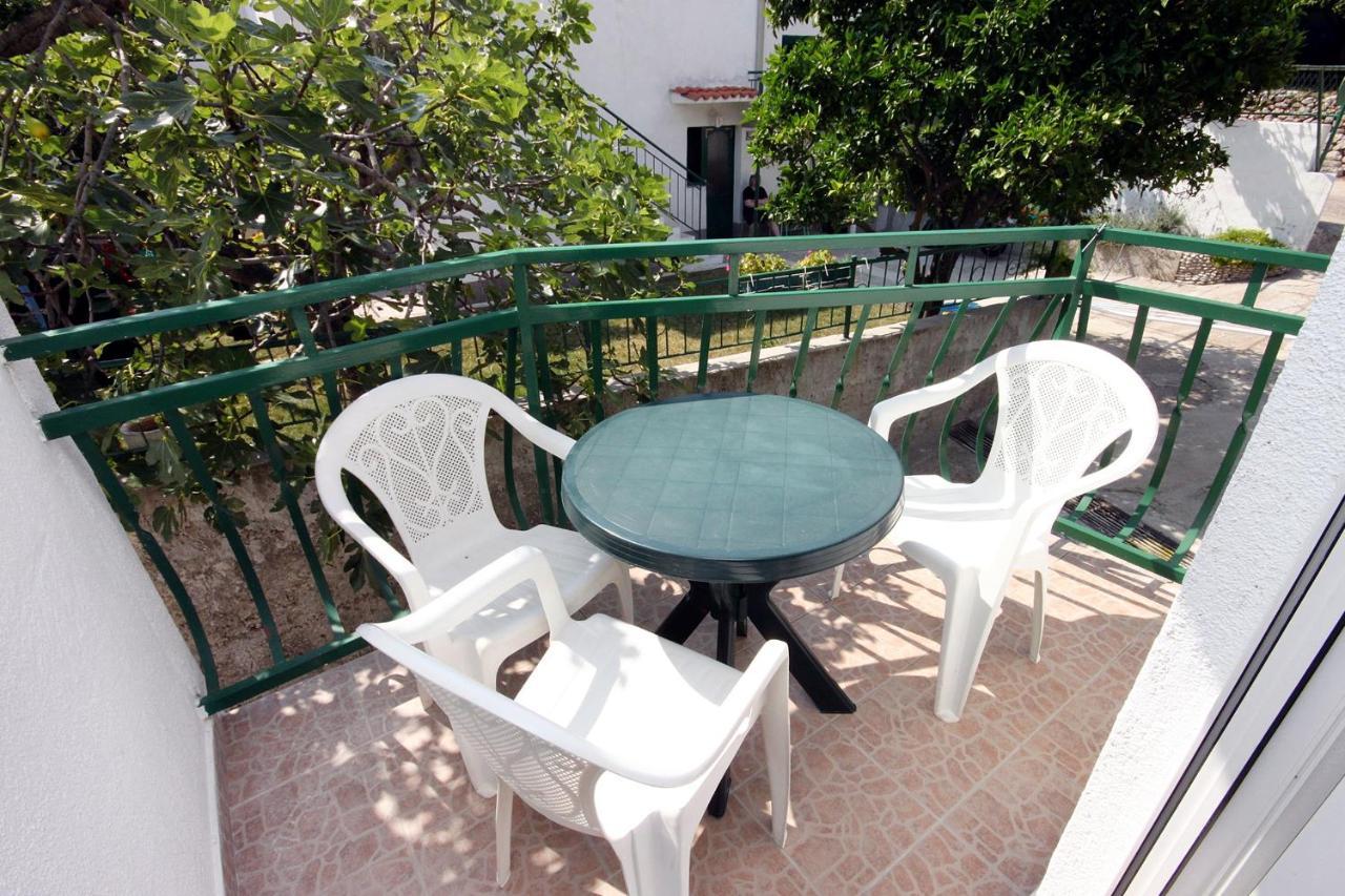 Apartments By The Sea Drvenik Donja Vala, Makarska - 6701 Exterior foto