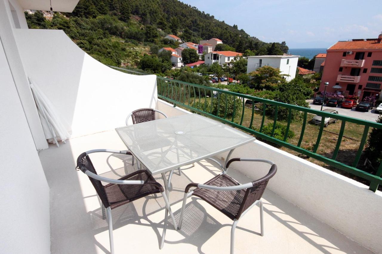 Apartments By The Sea Drvenik Donja Vala, Makarska - 6701 Exterior foto