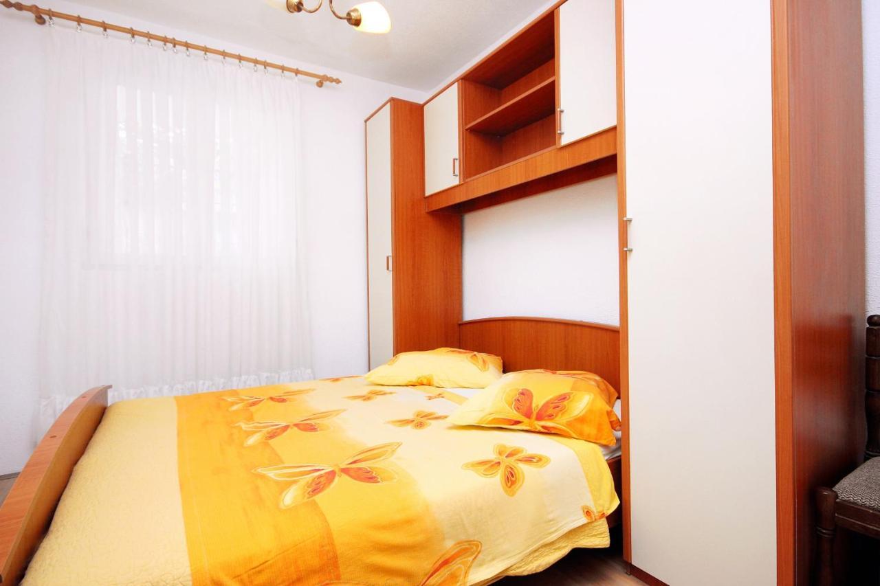 Apartments By The Sea Drvenik Donja Vala, Makarska - 6701 Exterior foto
