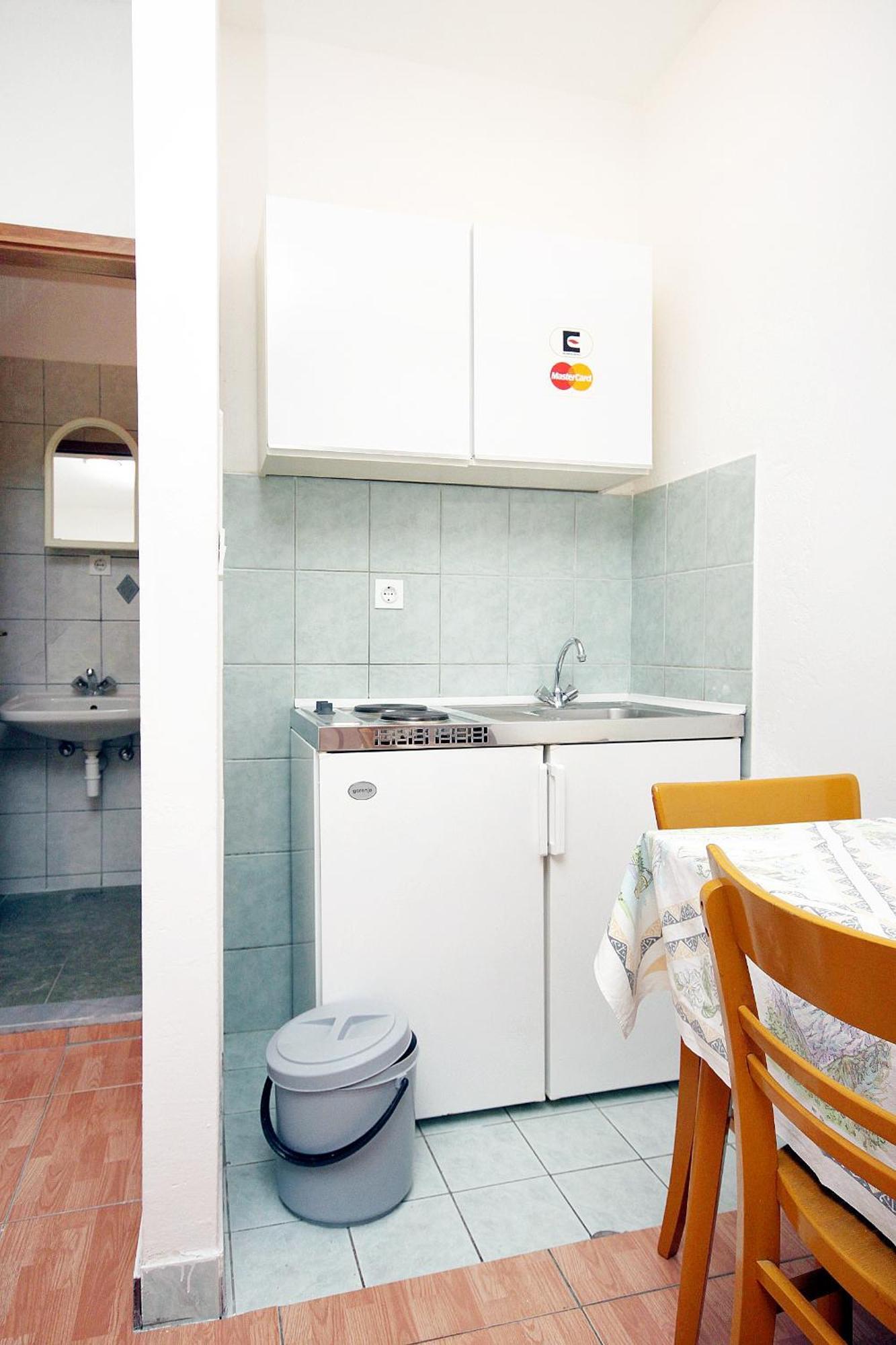 Apartments By The Sea Drvenik Donja Vala, Makarska - 6701 Exterior foto