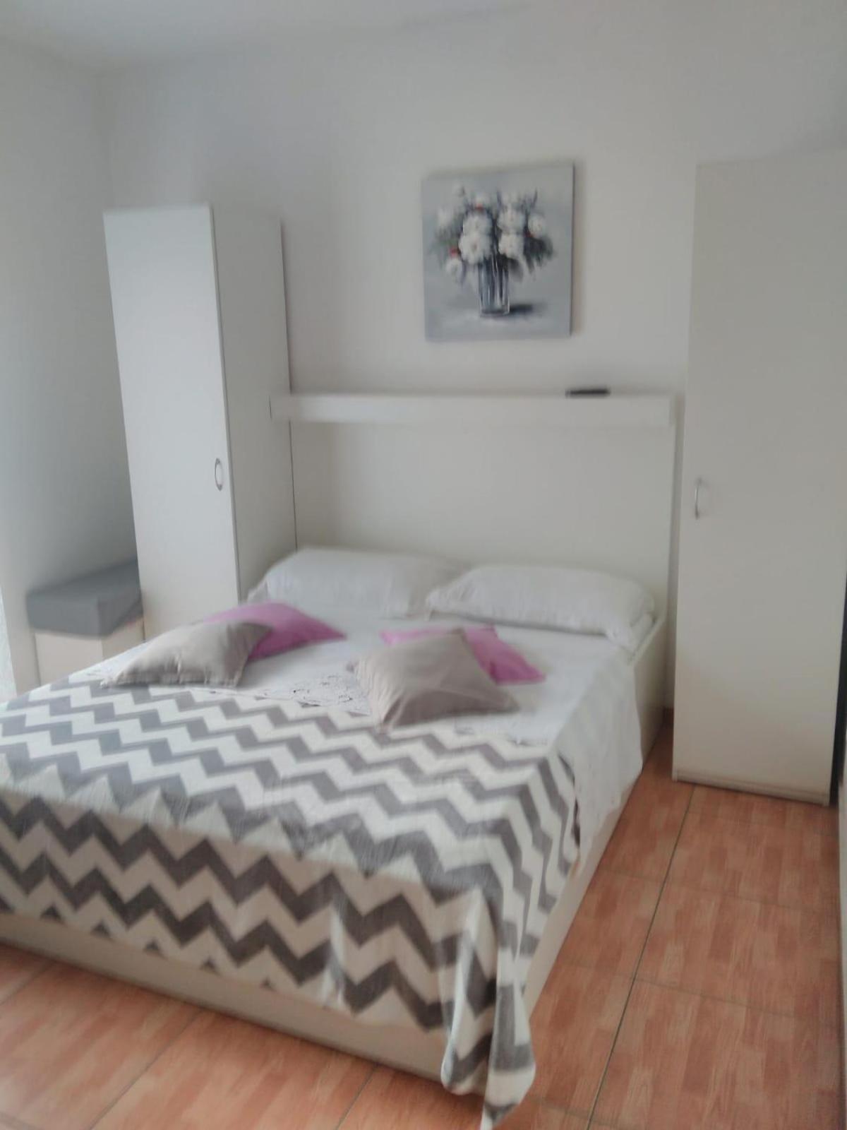 Apartments By The Sea Drvenik Donja Vala, Makarska - 6701 Habitación foto